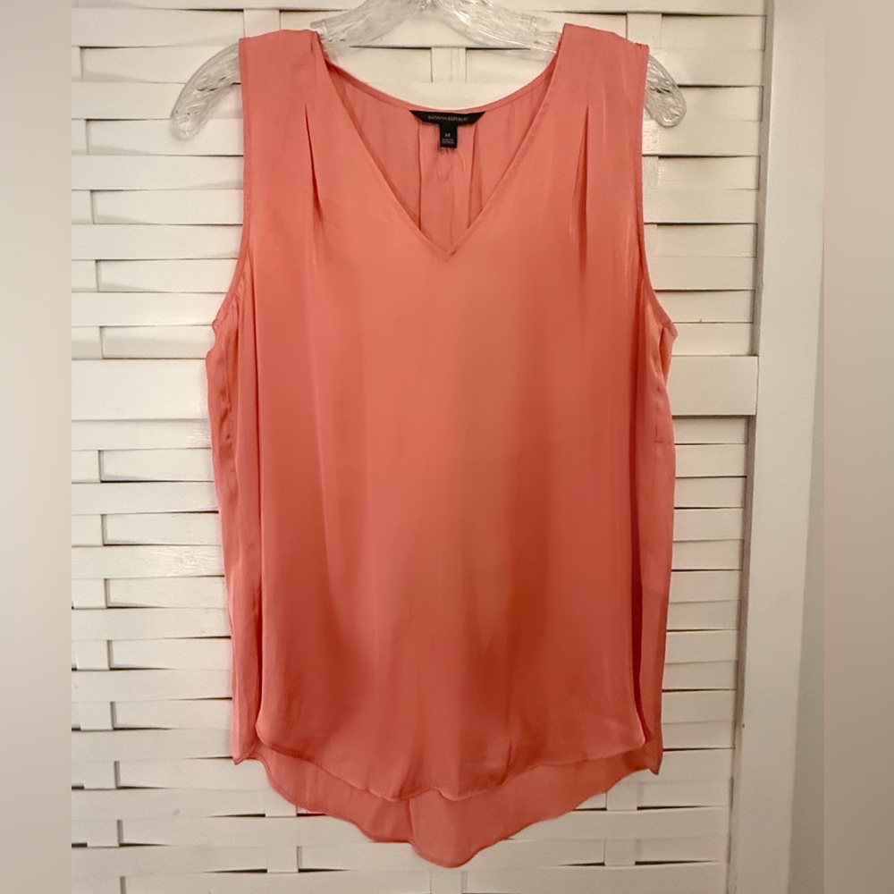 Banana Republic NWT Coral Sleeveless Blouse